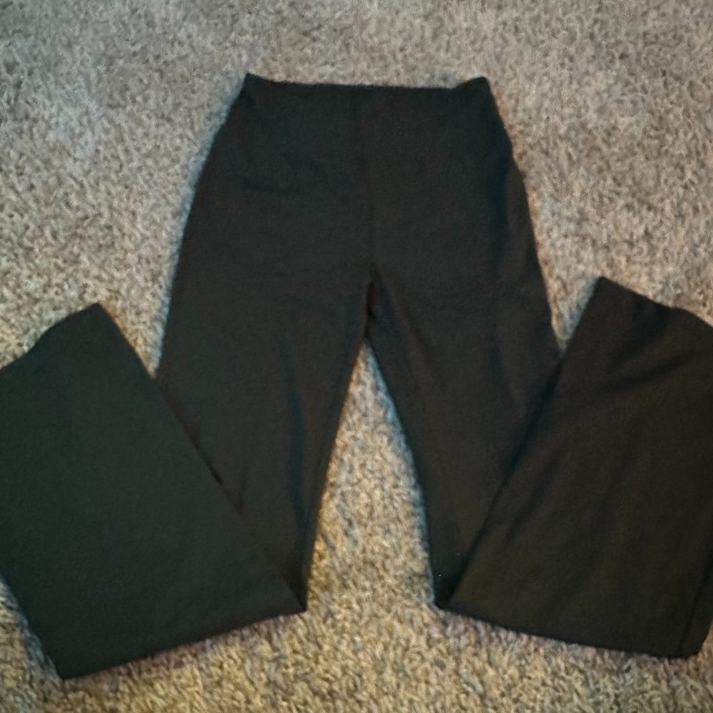 Dark green flare leggings